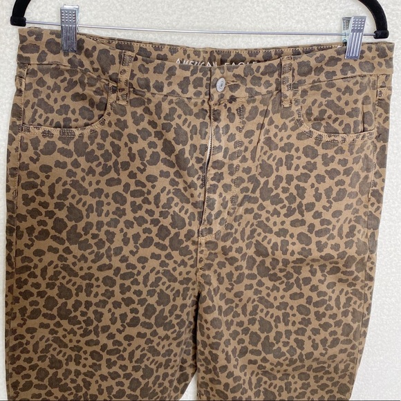 {American Eagle} leopard print curvy super high rise jeggings - Picture 2 of 6